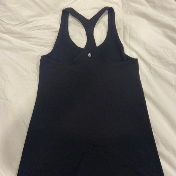 Lululemon tank - Picture 1 of 2